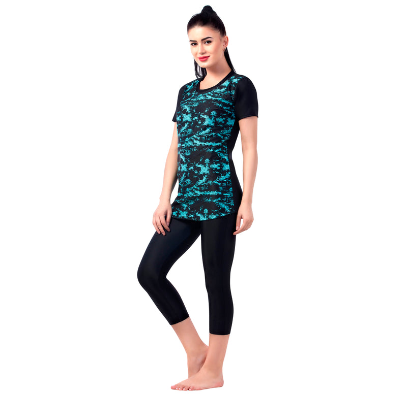 VELOZ printASTIC Thatched Clouds  V-Base  Top & Slacks